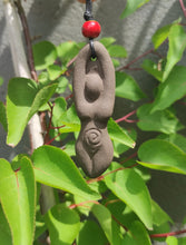 Charger l'image dans la galerie, Colgante diosa NEGRA