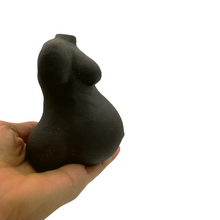 Load image into Gallery viewer, Escultura diosa embarazada ORIGEN mediana