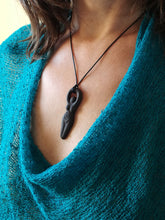 Load image into Gallery viewer, Colgante diosa ARTEMISA