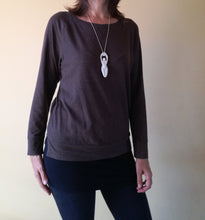 Load image into Gallery viewer, Colgante diosa HÉCATE