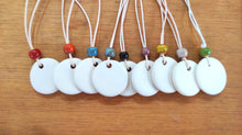 Cargar imagen en el visor de la galería, Collares Luna
