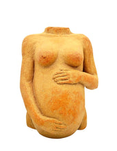 Cargar imagen en el visor de la galería, Escultura diosa embarazada ABRAZO
