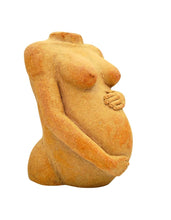 Charger l&#39;image dans la galerie, Escultura diosa embarazada ABRAZO
